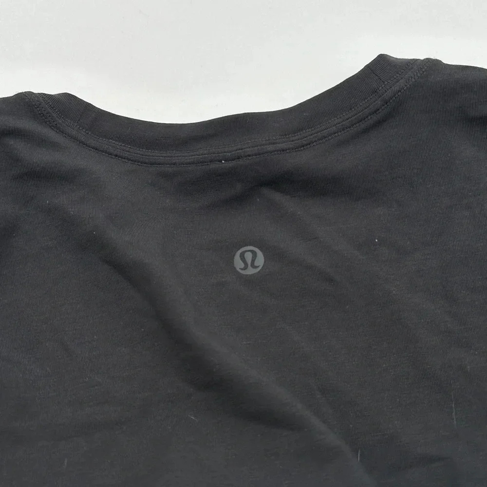 lululemon Love Curved-Hem Crewneck T-Shirt Black Size 4 (NWT) - Picture 7 of 8